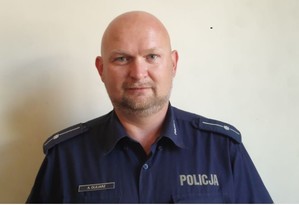 Dzielnicowy mł. asp. Albert Olejarz