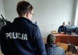 Zatrzymany w pomieszczeniu służbowym z policjantami