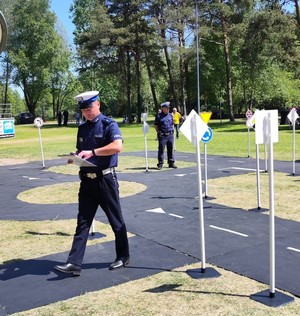 policjant na torze