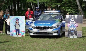 Na zdjęciu policyjny radiowóz