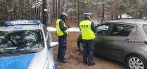 Policjanci podczas działań prędkość