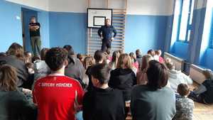 Zdjęcia ze spotkania z uczniami